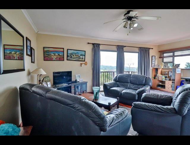 2 BEDROOM APARTMENT RENTED IN LA LUCIA
